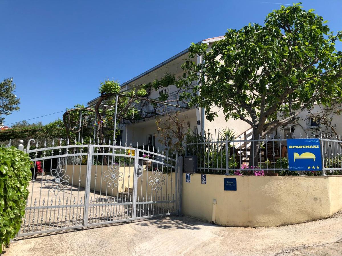 Apartmani Area Doma Trogir Kültér fotó