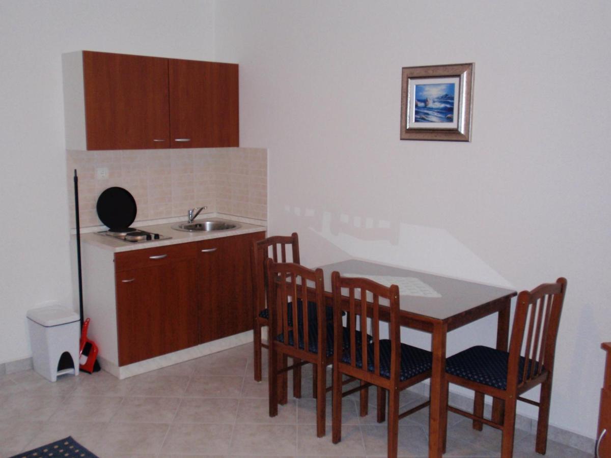 Apartmani Area Doma Trogir Kültér fotó